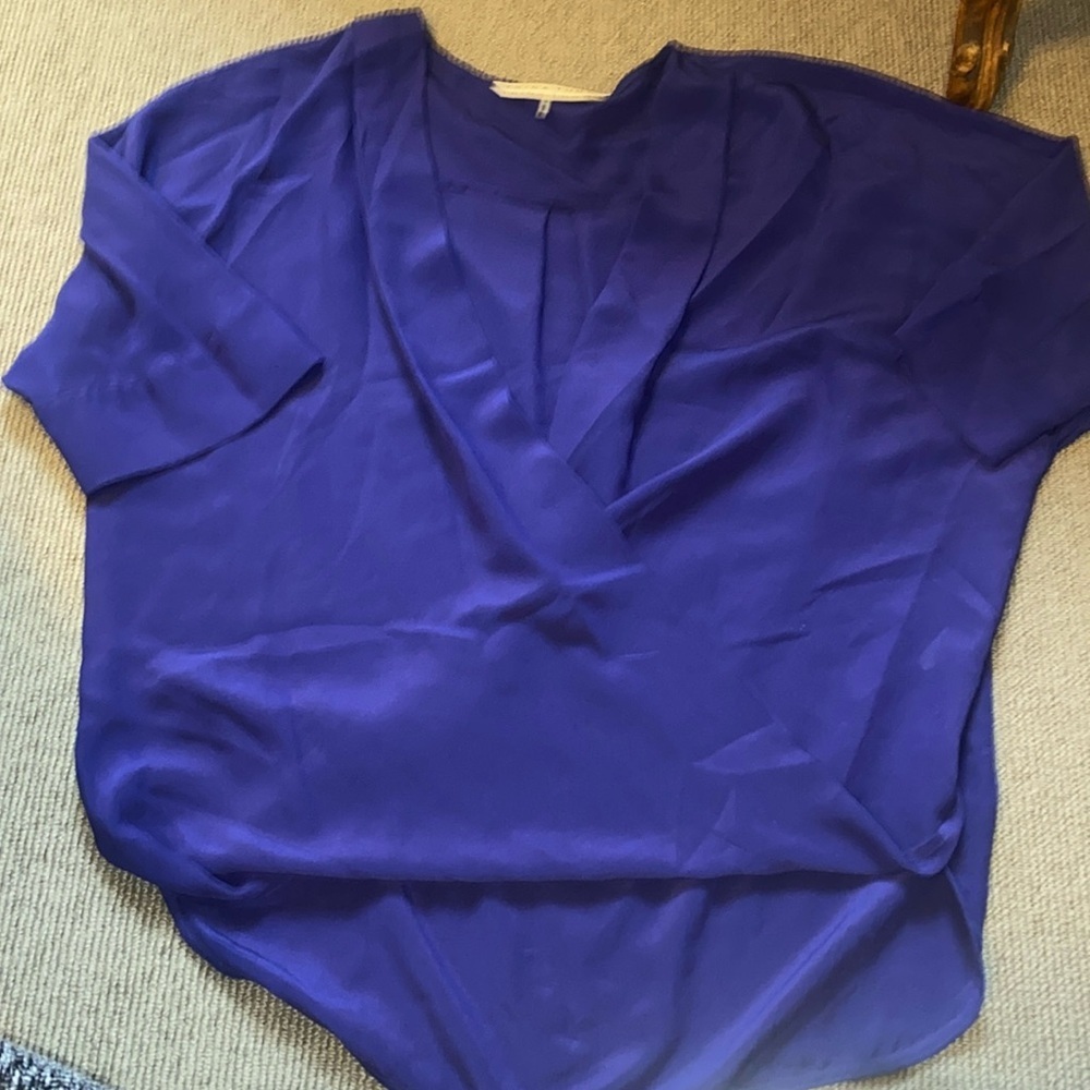 Trina Turk Blue short sleeve silk wrap around blouse sz Sm